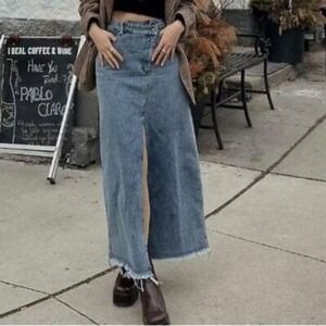 Commense Denim Maxi Skirt Frayed Hem High‎ Waist Slit Front Light Wash XS